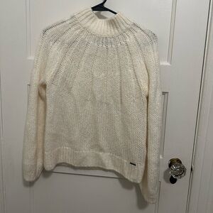 Abercrombie & Fitch White Turtleneck Sweater Cozy Knit